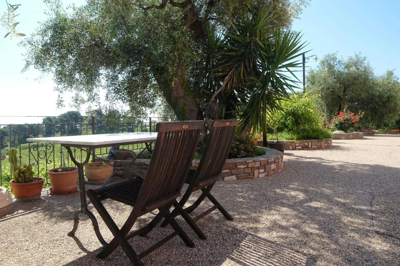 Farm stay Agriturismo Valcrosa Villa Diano Castello