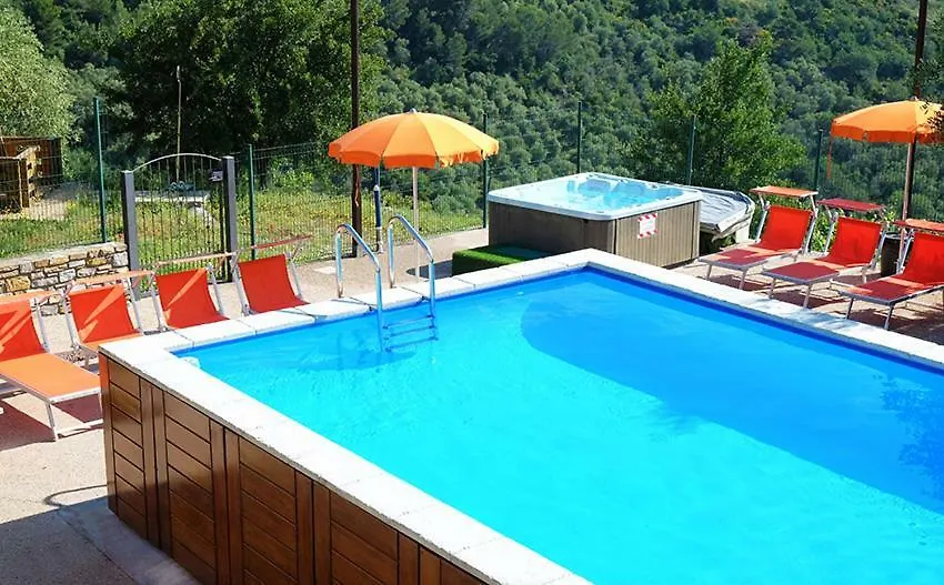 Farm stay Agriturismo Valcrosa Villa Diano Castello Italy